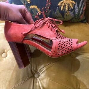Tahari Pink Megyn Leather Open Toe Leather Heels Size 8